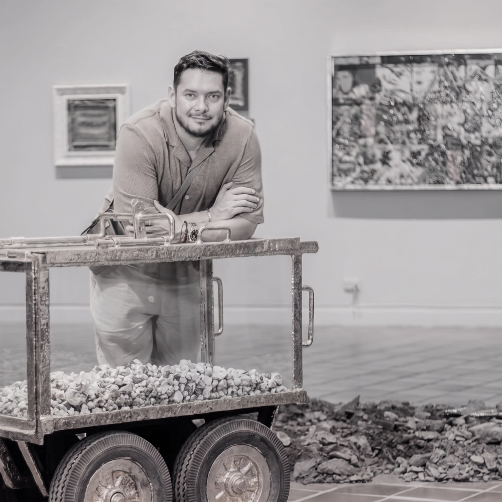 Oscar Villalobos — Retrato